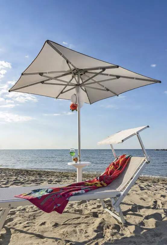 ombrellone-spiaggia-1.jpg